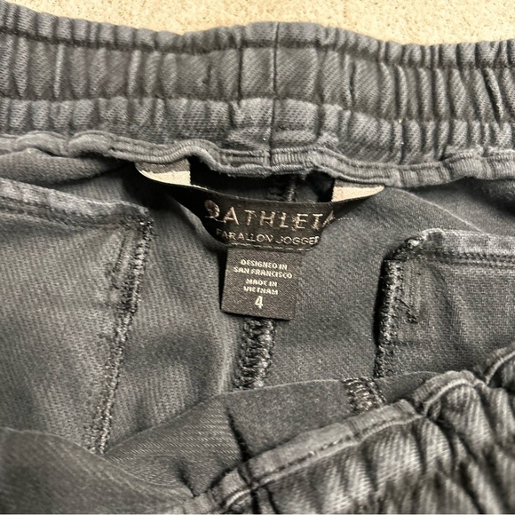 Athleta Farallon Weekender Black Ankle Jogger Sweatpants Size 4 Women’s - Picture 2 of 5